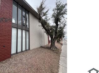 1075 E Desert Inn Rd #8, Las Vegas, NV 89109