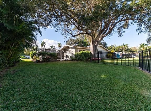 5th image of 1418 San Roberto Cir
