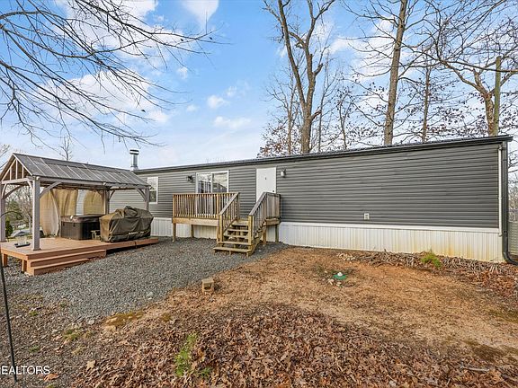 4th image of 1729 Walnut Hill Ln