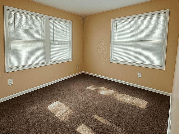 3rd image of 2035 W Grand Ave