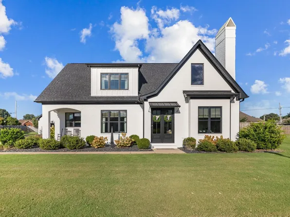 106 Ashbey Cir, Muscle Shoals, AL 35661