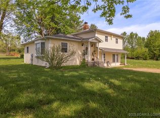 9 Gage Rd, Eldon, MO 65026