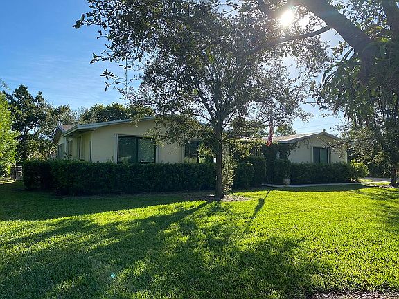 5th image of 17703 SW 85th Ave