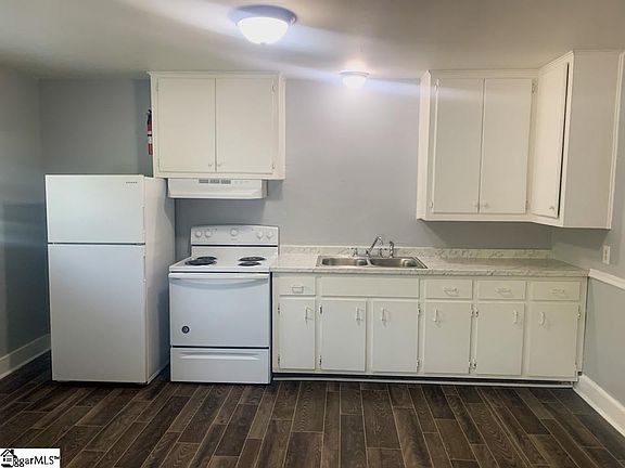 4th image of 102 Dukeland Dr #104