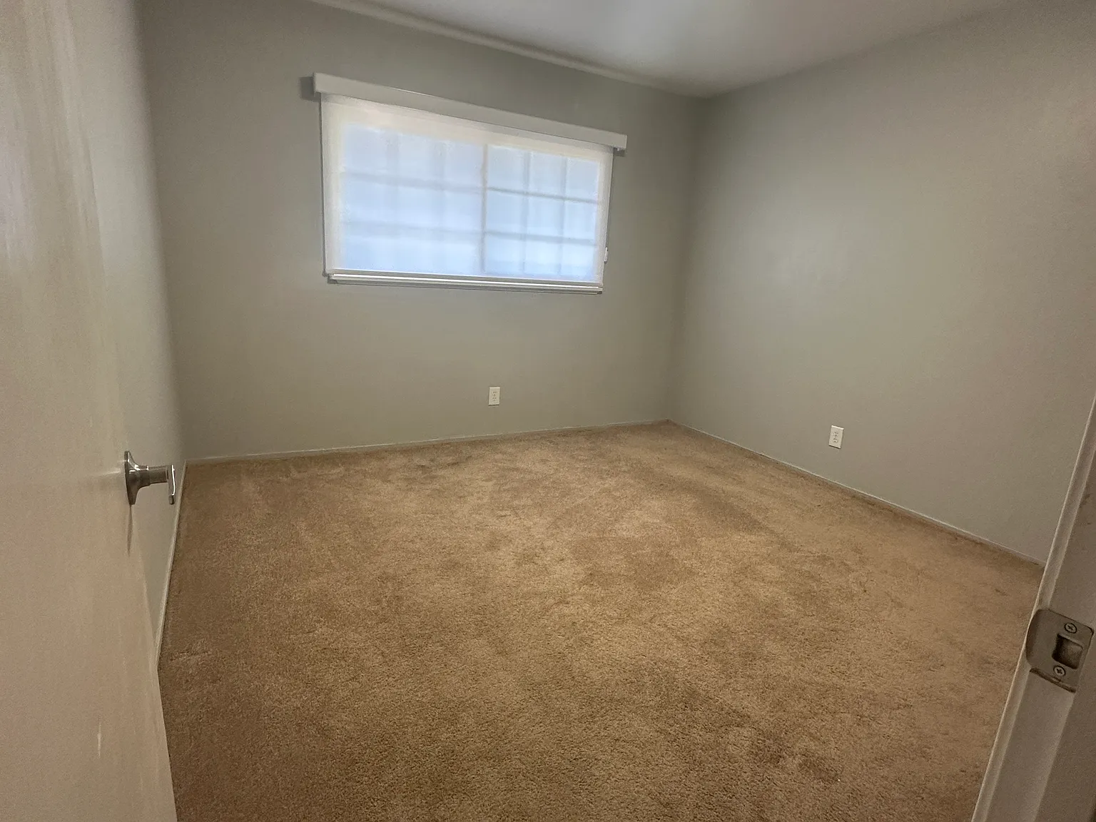 2 bed, 1.5 bath, 1634 sqft, $3,200 — Photo 3