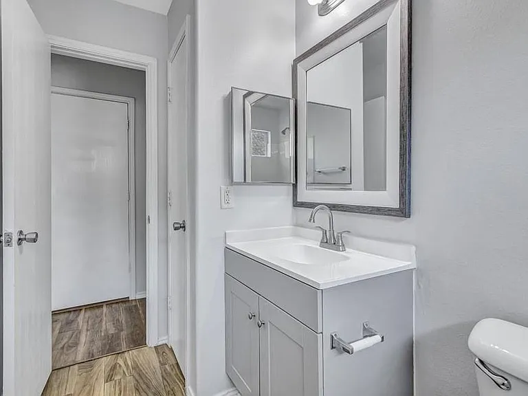 2927 Cypress Island Dr — Photo 24