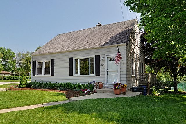 1st image of 3S325 Warren Ave
