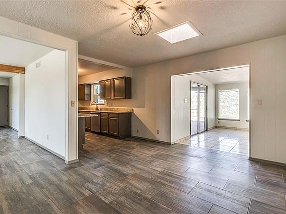 5th image of 3316 Slocum St