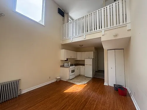 Floor plan Spacious 2 story 1 bedroom