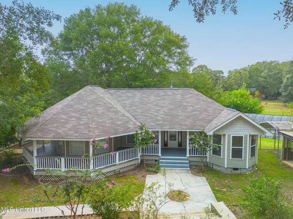 42 Boone Rd, Perkinston, MS 39573