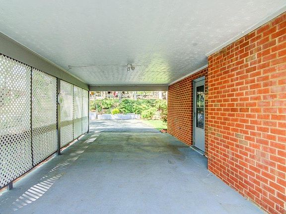 2nd image of 190 Shearingham Dr Lot 7