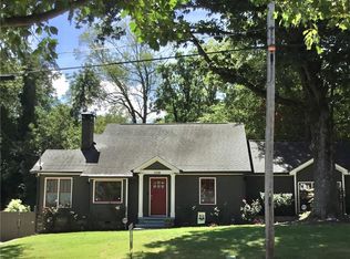 1126 Jefferson Ave, East Pt, GA 30344