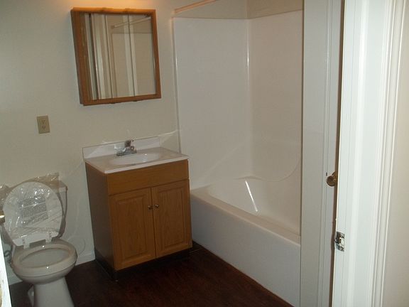 3rd image of 152 Vandenburgh Pl