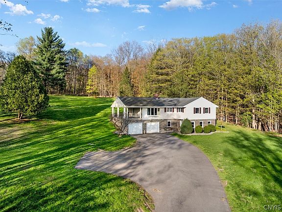 2nd image of 28 Fineview Dr