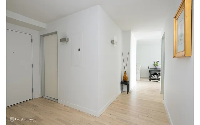 Rented by Douglas Elliman | media 51