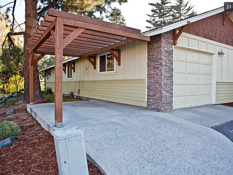 1306 NW Fresno Ave — Photo 17