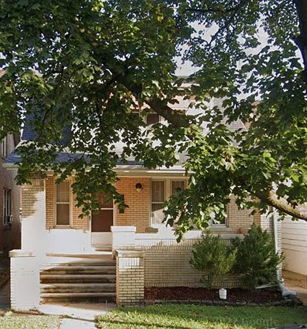 3851 Caniff St photo 1