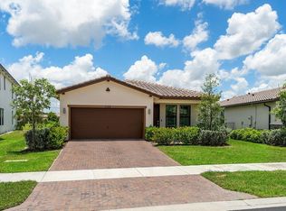 1128 Whitcombe Dr, Royal Palm Beach, FL 33411