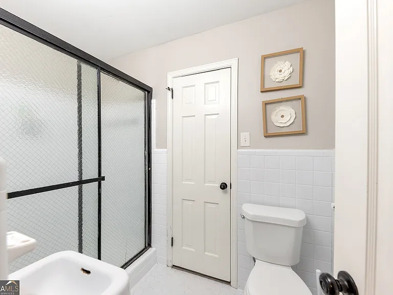 2984 Blackberry Ln — Photo 17