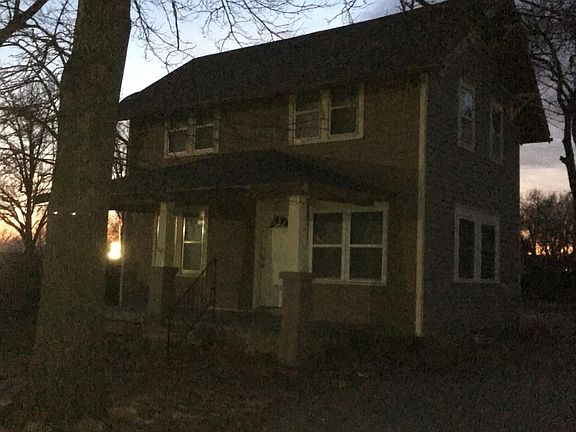2nd image of 123 N Residence St