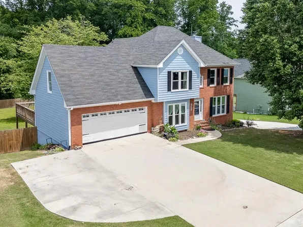 2920 Waverly Place Dr, Dacula, GA 30019