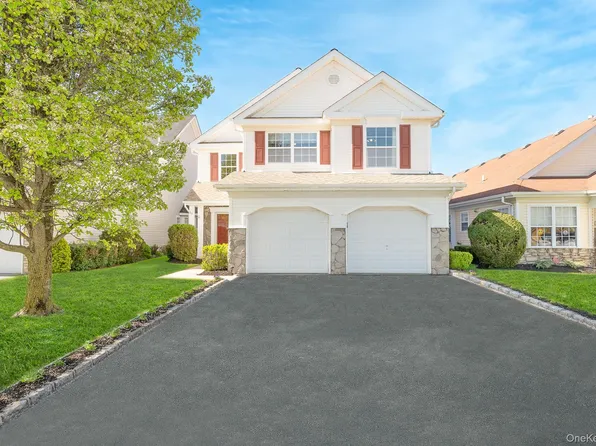 15 Sophia Drive, Middle Island, NY 11953