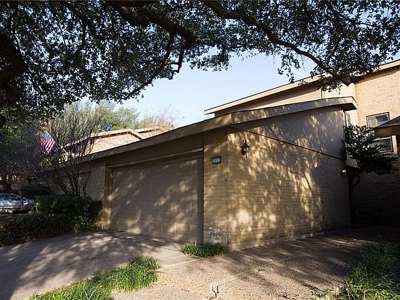 Townhome in North Garland Beltline and Jupiter