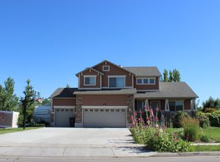 2597 W 2375 N, Clinton, UT 84015