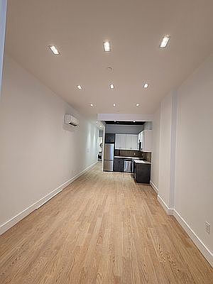 2nd image of 90 Moore St #1L