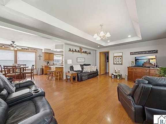3rd image of 228 Plum Run