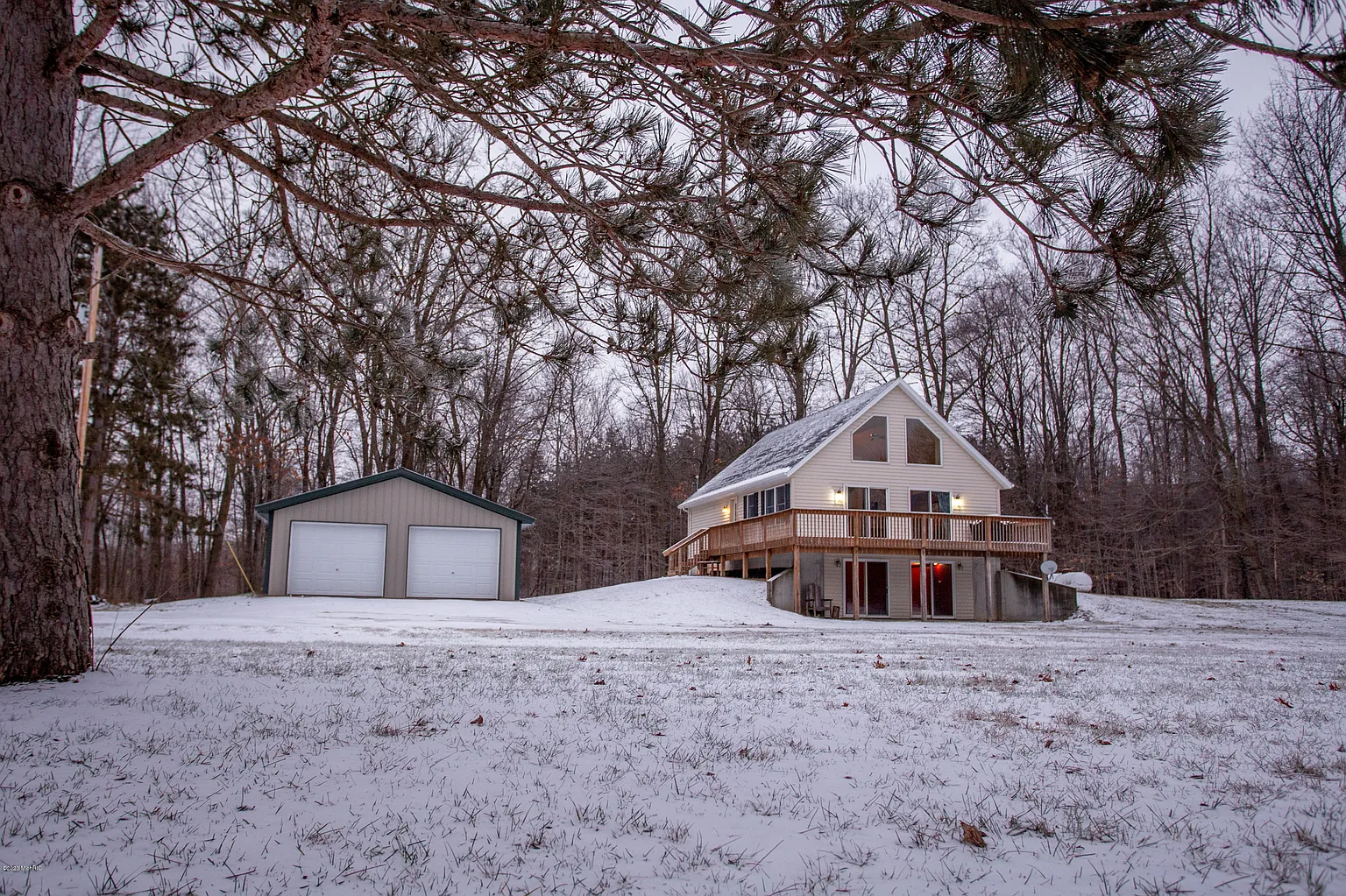 10519 Cedar Lake Rd photo 1