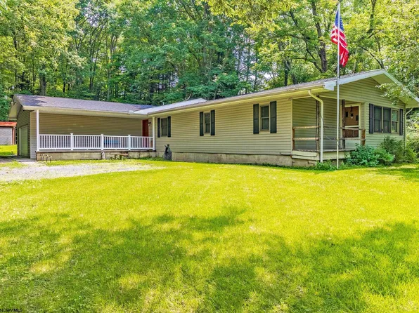 17956 Brandonville Pike, Bruceton Mills, WV 26525
