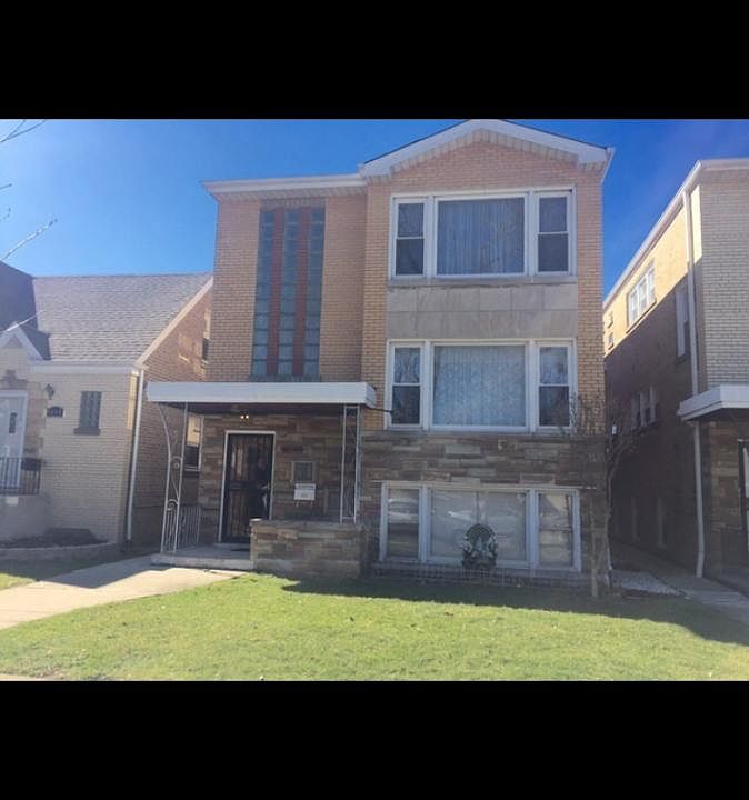 1st image of 6046 S Komensky Ave
