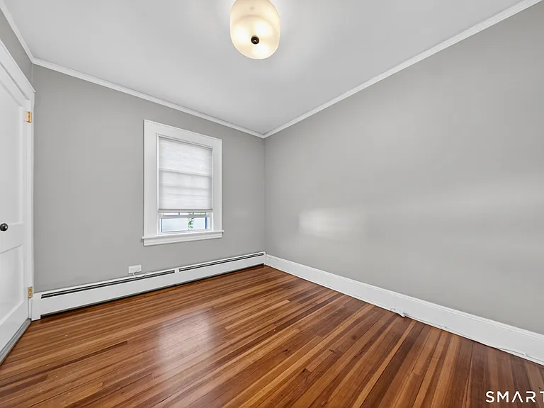 30 Noble St — Photo 25