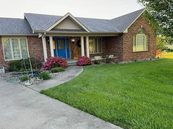 1016 Michael Ln, West Frankfort, IL 62896