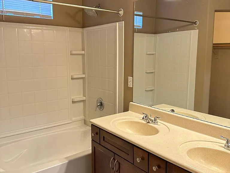 1920 E Bell Rd #1140 — Photo 2
