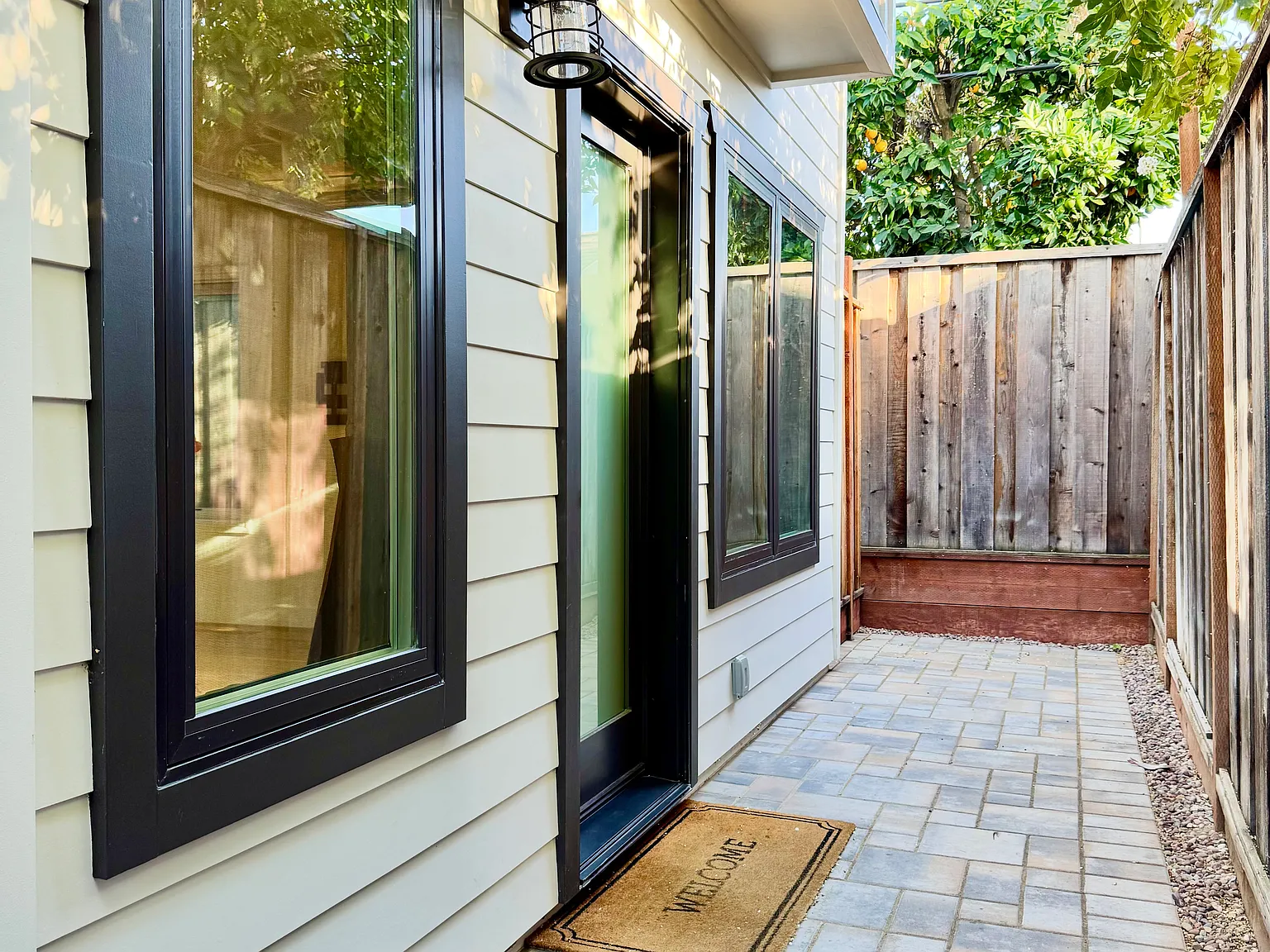 1780 El Codo Way — Photo 4