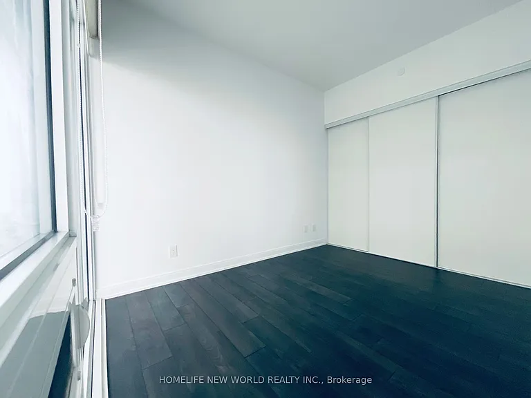 42 Charles St E #3309 — Photo 10