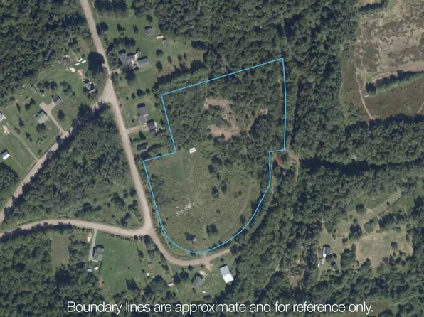 696 Mines Rd, Cumberland, NS B0L 1B0