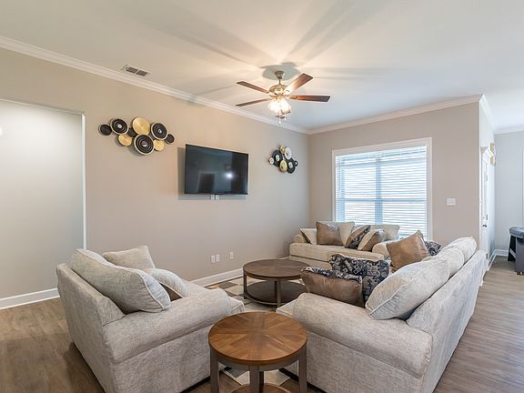 2nd image of 7645 Wildflower Way