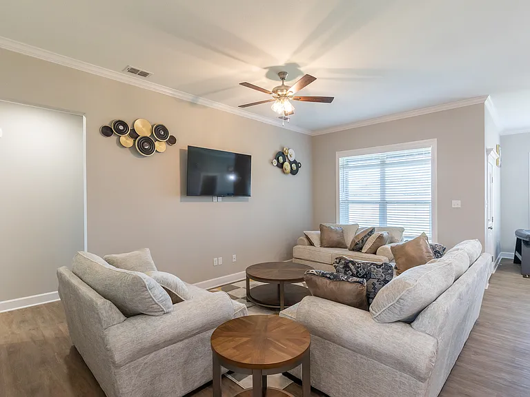7645 Wildflower Way — Photo 2
