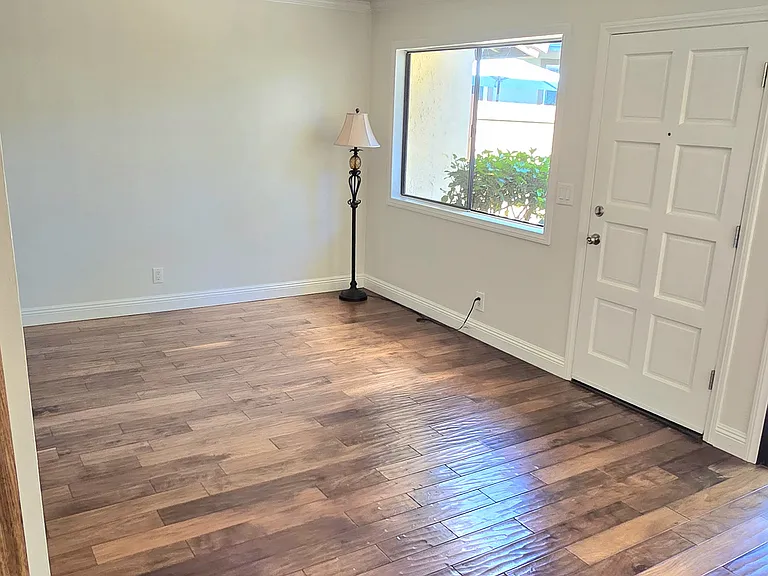 624 Thoreau Ln — Photo 9