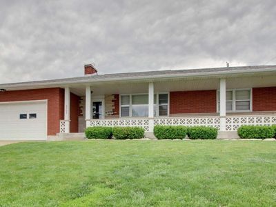 3705 Briarwood Dr, Quincy, IL, 62305