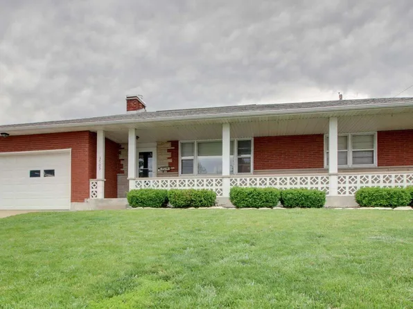 3705 Briarwood Dr, Quincy, IL 62305