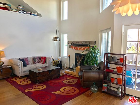 4th image of 11938 Courtleigh Dr APT 5