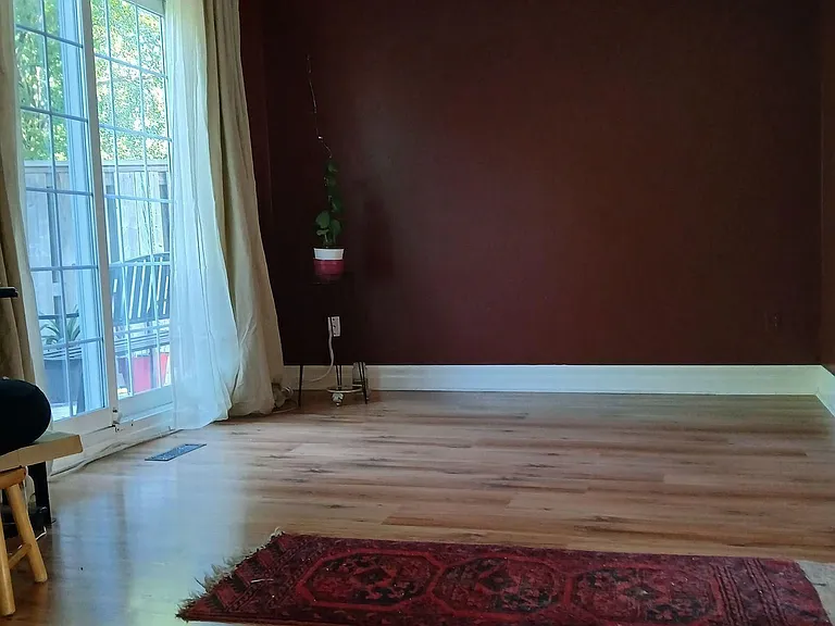 24 Sutter Ave — Photo 5