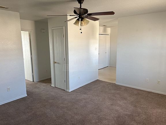 3rd image of 5704 Redstone Dr APT D