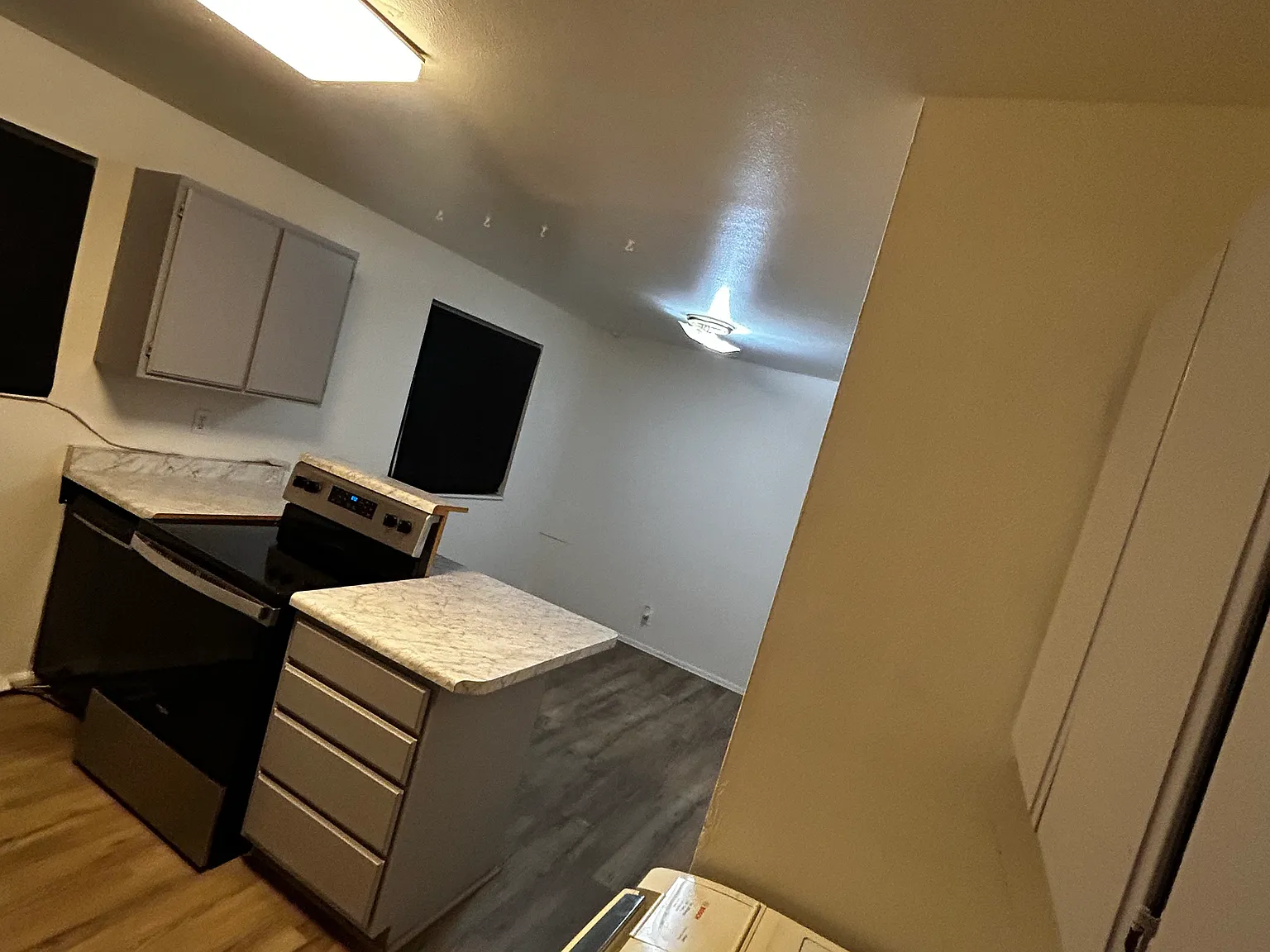 1206 Harris AVe — Photo 2
