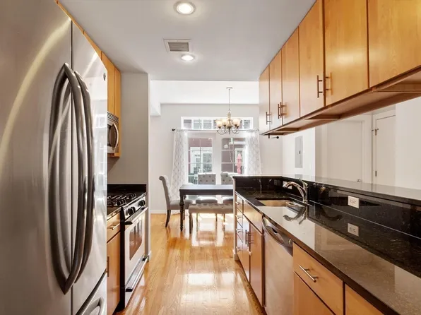 7 Lark Dr #202, Boston, MA 02126