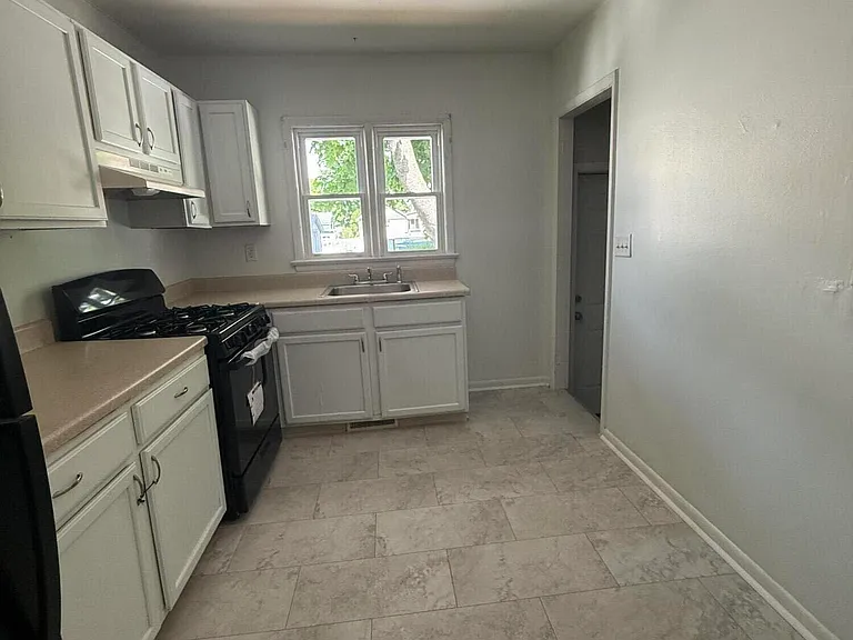 2 Dervend Cir — Photo 3